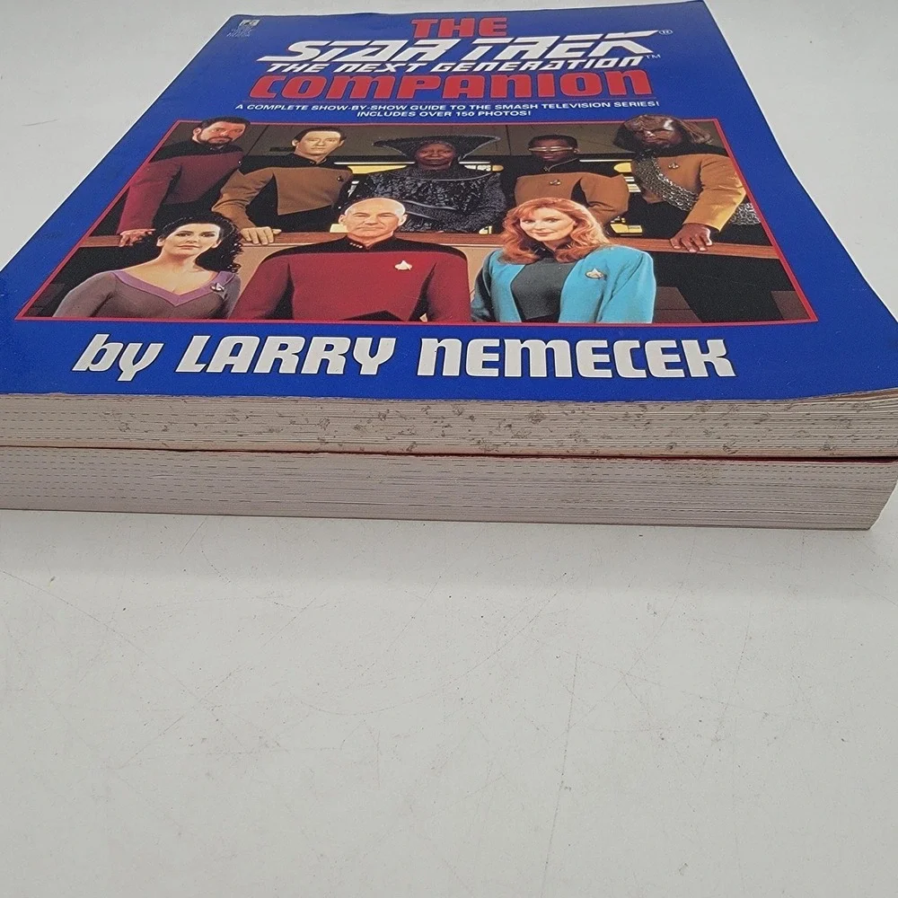 Larry Nemecek Star Trek The Next Generation Companion Paperback Set‎